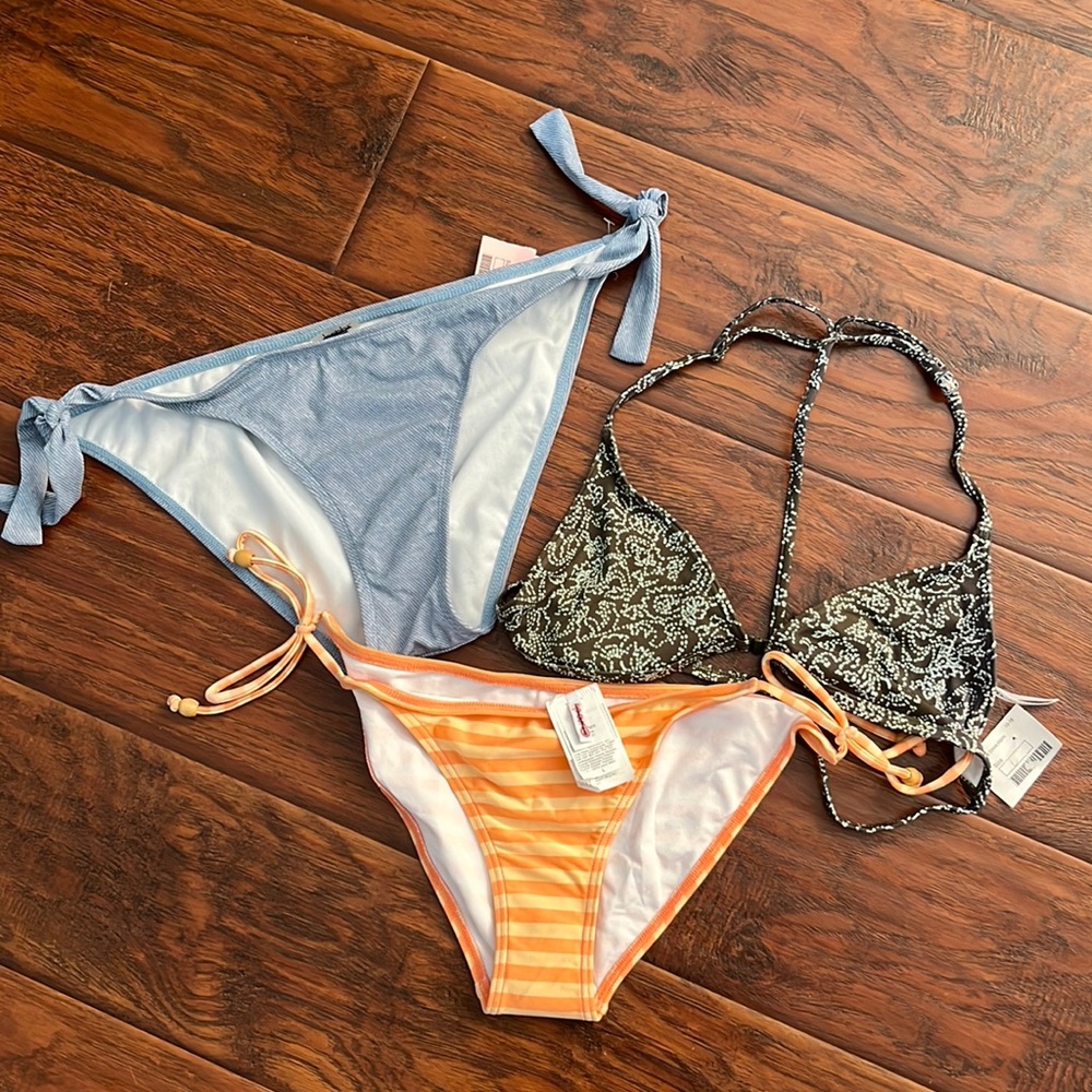 OUTFROM UNDER BLACK POPPY RIP CURL SWIMSUIT BUNDLE NEW WITH TAGS